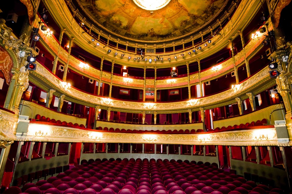 Le Théâtre du Gymnase Marie-Bell, 800 places